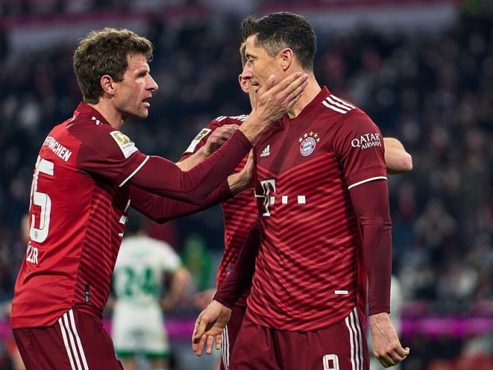 Lewandowski khen ngợi Muller sau kỷ lục mới tại Bayern