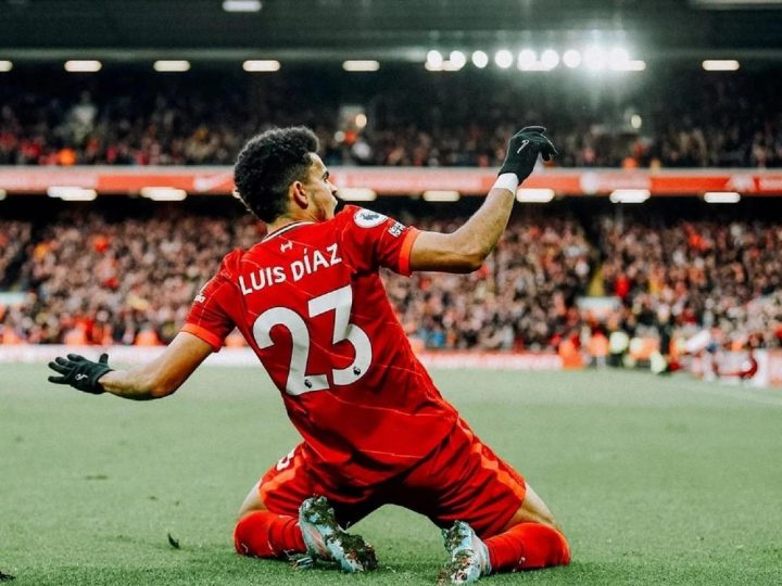 Diaz hoá mãnh thú ở Liverpool