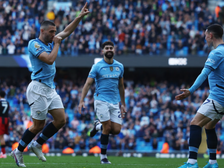 Man City vất vả chống đỡ Fulham