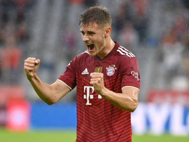 Bayern Munich đón tin vui từ chấn thương của Josip Stanisic