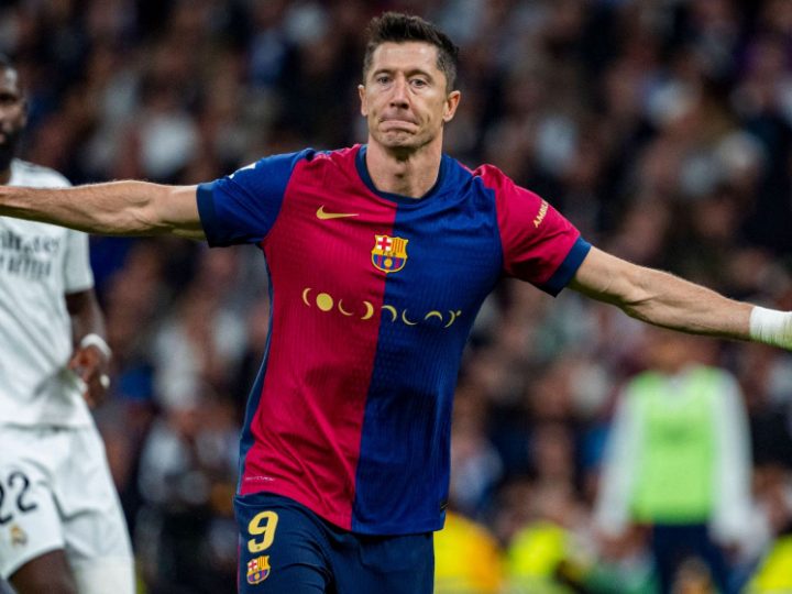 Lewandowski sẵn sàng giảm lương để ở lại Barca